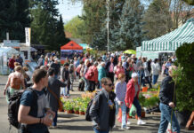 Začal předprodej lístků na Tržnici Zahrady Čech