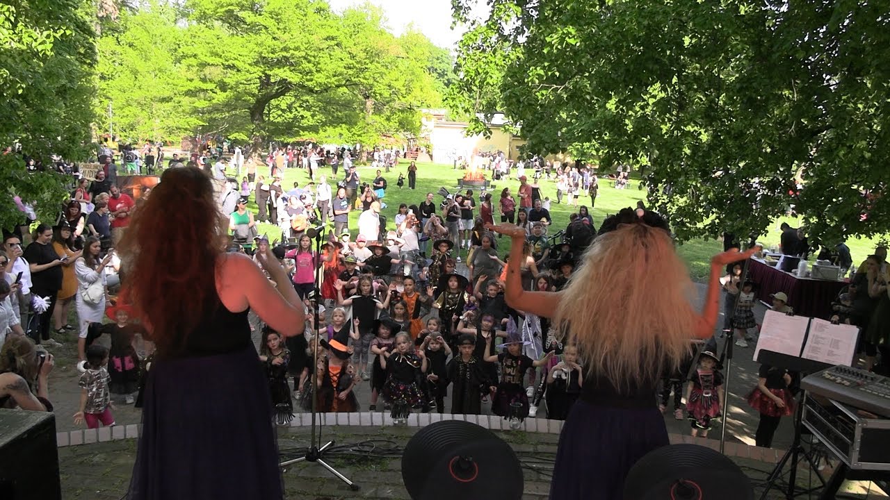 LITOMĚŘICE: Čarodějnice s Rozmarýnem přilákaly stovky dětí i dospělých