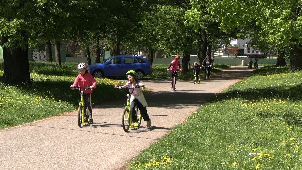 LITOMĚŘICE: Koloběžkiáda představila zdraví prospěšný dopravní prostředek
