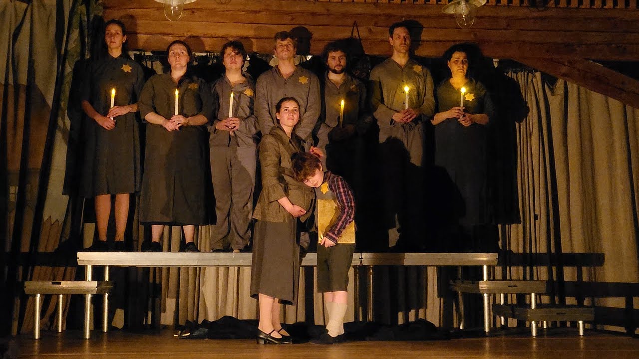 TEREZÍN: Jom ha-šoa v Památníku letos doprovodila divadelní hra Gramofon