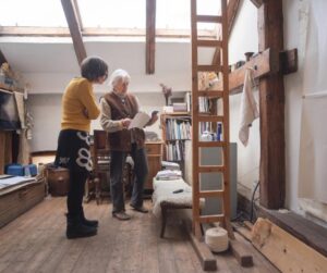 Legenda české tapiserie Eva Brodská bude mít opět výstavu v roudnické galerii