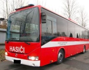 Tragédie v Račicích. Chlapce zabil elektrický výboj na vagonu