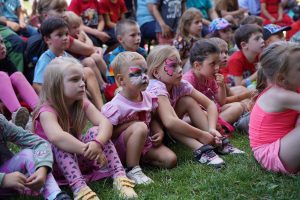 Poslední Barevný letní úterek bude patřit vodníkům, rybičkám a přírodě