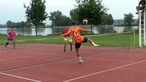 KŘEŠICE: Nohejbalový turnaj v Křešicích nepřerušila ani dešťová přeháňka