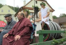 V. ŽERNOSEKY: Velkožernosecké vinobraní přilákalo tisíce lidí