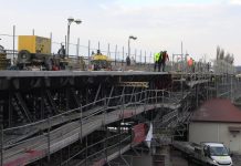 ROUDNICE N. L.: Rekonstrukce mostu Ervína Špindlera se o měsíce prodlouží