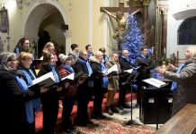 LIBOCHOVICE: Adventní koncert pěveckého sboru Melodie rozezpíval celý kostel