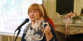 Z Litoměřicka až pro Zlatý džbánek! Jiřina Šustrová získala krajské ocenění za lidovou kulturu