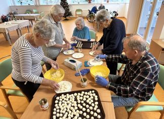 Vánoční čas v SeniorCentru SeneCura Terezín voněl cukrovím a radostí