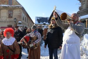 Masopustní veselí v Zubrnicích: Masky, jitrnice i staročeský průvod