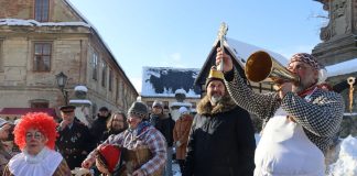 Masopustní veselí v Zubrnicích: Masky, jitrnice i staročeský průvod