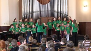 LITOMĚŘICE: Božena zpívala mateřinkám a chystá Den otevřených dveří