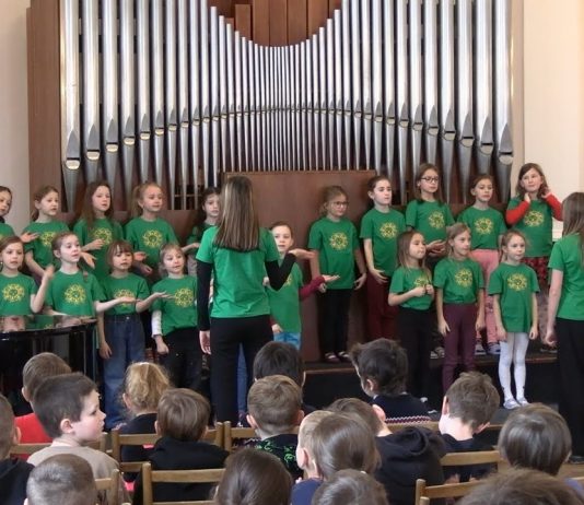 LITOMĚŘICE: Božena zpívala mateřinkám a chystá Den otevřených dveří