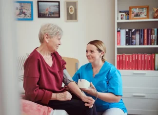 Volná místa: Senevida Terezín hledá všeobecnou/praktickou sestru (brigáda)