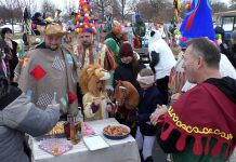 SLATINA: Klíče od obce ve Slatině převzala masopustní basa