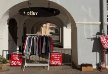 KONEC JEDNÉ ÉRY V DLOUHÉ ULICI: Cotton po 36 letech zavírá své dveře