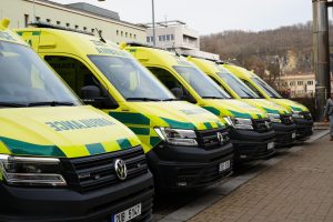 Modernizace záchranky: Deset nových sanitek vyjíždí na cesty Ústeckého kraje + Fotogalerie