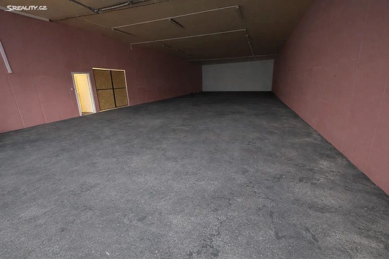 Pronájem skladového prostoru 220 m² v Litoměřicích