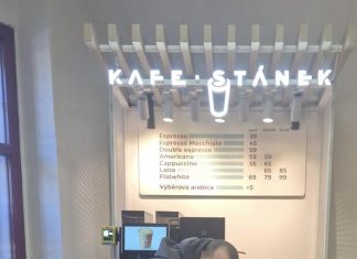 V Terezíně mají nově samoobslužný stánek na kávu