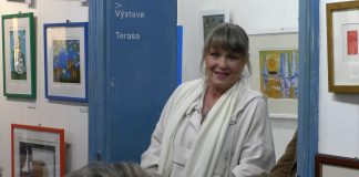 ÚŠTĚK: Herečka Chantal Poullain navštívila Café Galerie Úštěk