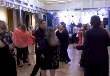 LOVOSICE: Šestý ples ZŠ Sady Pionýrů s řadou novinek a bohatou tombolou