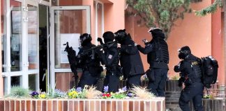 Drama v libochovické základní škole: Útok střelce byl naštěstí jen velkým cvičením složek IZS