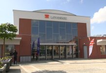 FOTO: Lovosice jsou kompletní. Po opravě nástupišť se dnes otevřela i nádražní budova