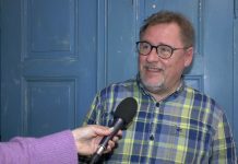 ÚŠTĚK: Křeslo pro hosta v Café Galerii Úštěk hostilo Václava Koptu