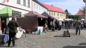 LEVÍN: Velikonoční jarmark letos se sklářem a mobilní sklářskou pecí LEVÍN: Velikonoční jarmark letos se sklářem a mobilní sklářskou pecí