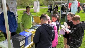 LOVOSICE: Do oslav Dne Země se zapojili noví partneři i místní školy LOVOSICE: Do oslav Dne Země se zapojili noví partneři i místní školy