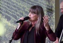LITOMĚŘICE: Na Hradě zpívala šansoniérka Chantal Poullain