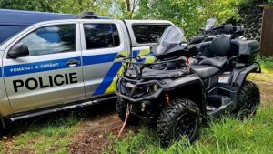 České Švýcarsko pod drobnohledem: Na bezpečnost dohlížejí společné hlídky policistů i strážců parku České Švýcarsko pod drobnohledem: Na bezpečnost dohlížejí společné hlídky policistů i strážců parku