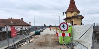 Špindlerův most se příští víkend na pár hodin zcela uzavře. Chodce čeká noční výluka i nová lávka