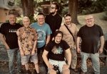 Dražba křišťálu, fotovýstava, ohnivá show i Nábor hrdinů. I takový bude benefiční koncert s kapelou BUTY Dražba křišťálu, fotovýstava, ohnivá show i Nábor hrdinů. I takový bude benefiční koncert s kapelou BUTY