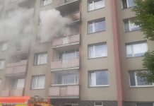 V Roudnici explodovala elektrokoloběžka: Požár v paneláku způsobil škodu za 700 tisíc korun