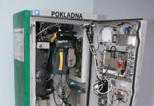 Lovosický automat u veřejných toalet se stal terčem zloděje. Kvůli pěti tisícům napáchal obří škodu, chytila ho kamera