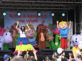 LITOMĚŘICE: Bobíkův rodinný piknik bavil malé i velké na Střeleckém ostrově