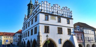 Volné prostory v historickém srdci Litoměřic: Město nabízí k pronájmu přízemí staré radnice