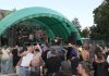 Lovosice burácí rockem: V lesoparku Osmička startuje 26. ročník legendárního Altros Rockfestu