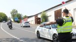 Víkendové kontroly na silnicích: Policisté rozdali pokuty za stovky tisíc, zaměřili se i na motorkáře Víkendové kontroly na silnicích: Policisté rozdali pokuty za stovky tisíc, zaměřili se i na motorkáře