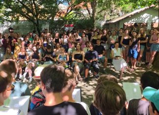 LITOMĚŘICE: Úspěšná Zahradní slavnost gymnázia měla i benefiční charakter