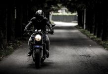 MOTOFEST ÚŠTĚK 2026 nabídne dva dny motorek, rockové hudby a festivalové atmosféry u jezera Chmelař