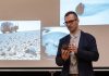 Dotkněte se vesmíru. Pedagog a ředitel litoměřické školy Radek Šrejbr přináší unikátní přednášky s ukázkou pravých meteoritů
