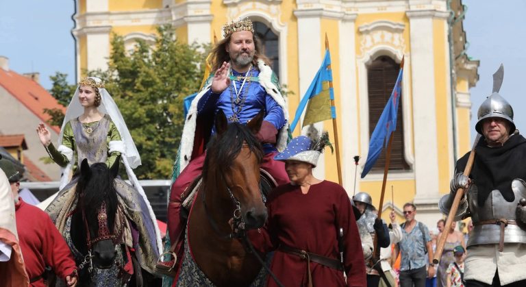 Úštěcký historický jarmark opět s Karlem IV. Už tuto sobotu!