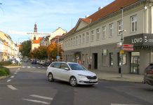 Lovosice zatočí s nočním hlukem z tuněných výfuků. Strážníci hlásí první záchyty Ilustrační snímek - Lovosice