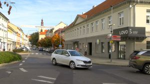 Lovosice zatočí s nočním hlukem z tuněných výfuků. Strážníci hlásí první záchyty Ilustrační snímek - Lovosice