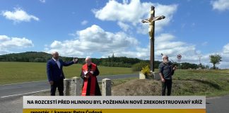 HLINNÁ: Na rozcestí před Hlinnou byl požehnán nově zrekonstruovaný kříž