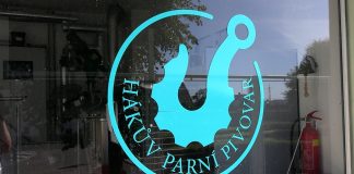 MLÉKOJEDY: Hákův parní pivovar uvařil nová piva a připravuje festival Hákobraní