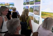 ROUDNICE N. L: Senioři z Ateliéru Výtvarka vystavují v roudnické galerii