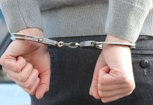 Z nákupu bez placení stovky čokolád. Litoměřičtí policisté dopadli „čokoládového fantoma“ i s recidivistkou